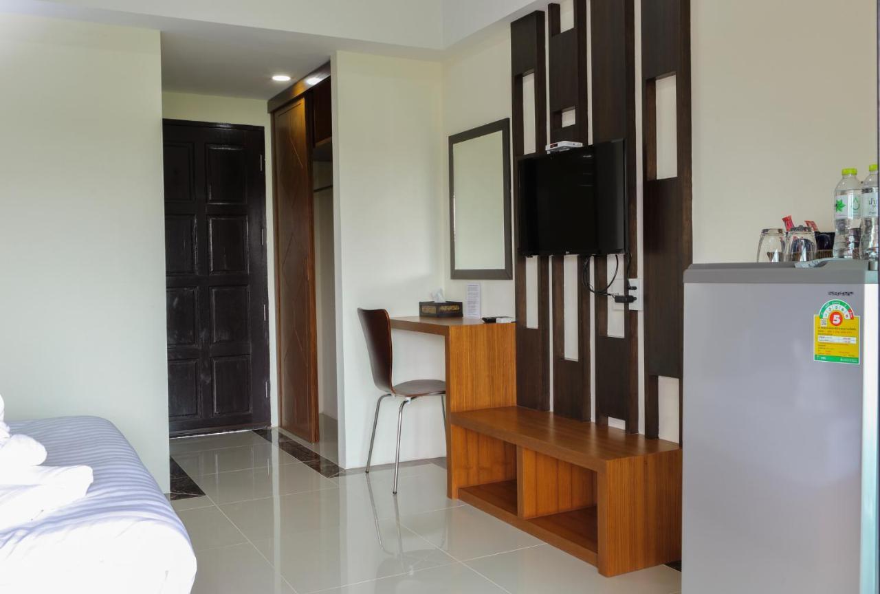 B And Y Residence Chiang Mai Exterior photo